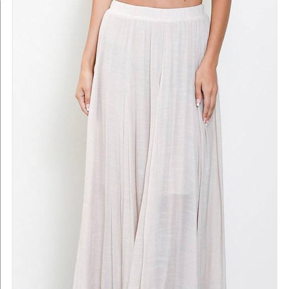 CLEARANCE PRICE FIRM CREAM BOHO MAXI SKIRT - Picture 2 of 3